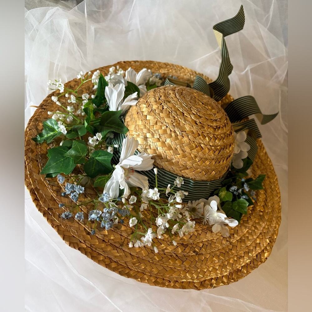 Cottagecore straw hat with floral and ribbon trim - Picture 2 of 11
